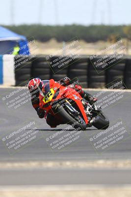 media/Jul-19-2025-TrackDaz (Sat) [[ff1509a44a]]/A Group/12pm (Turn 1)/